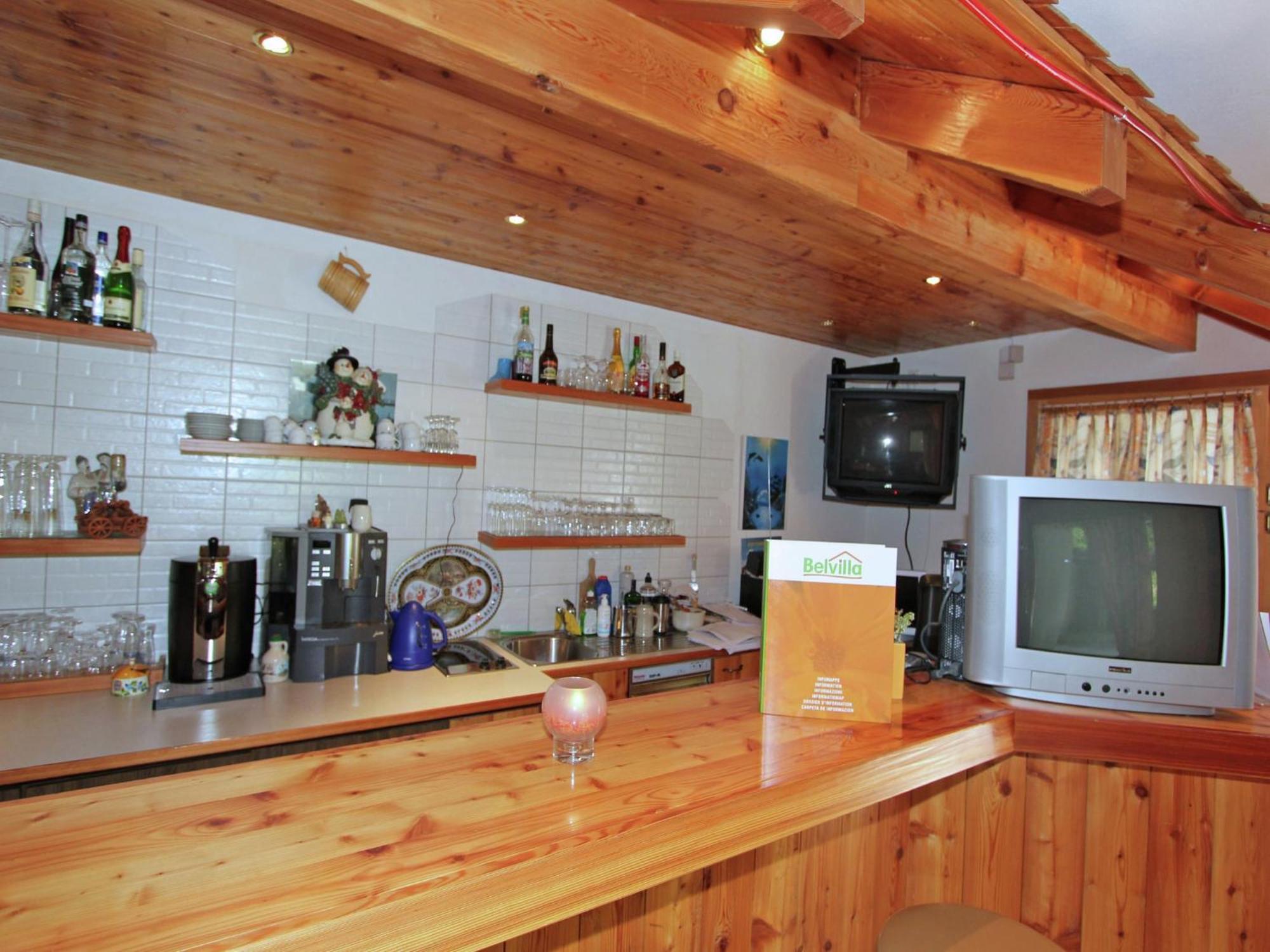 Modern Chalet in Saas-Balen with Garden Buitenkant foto