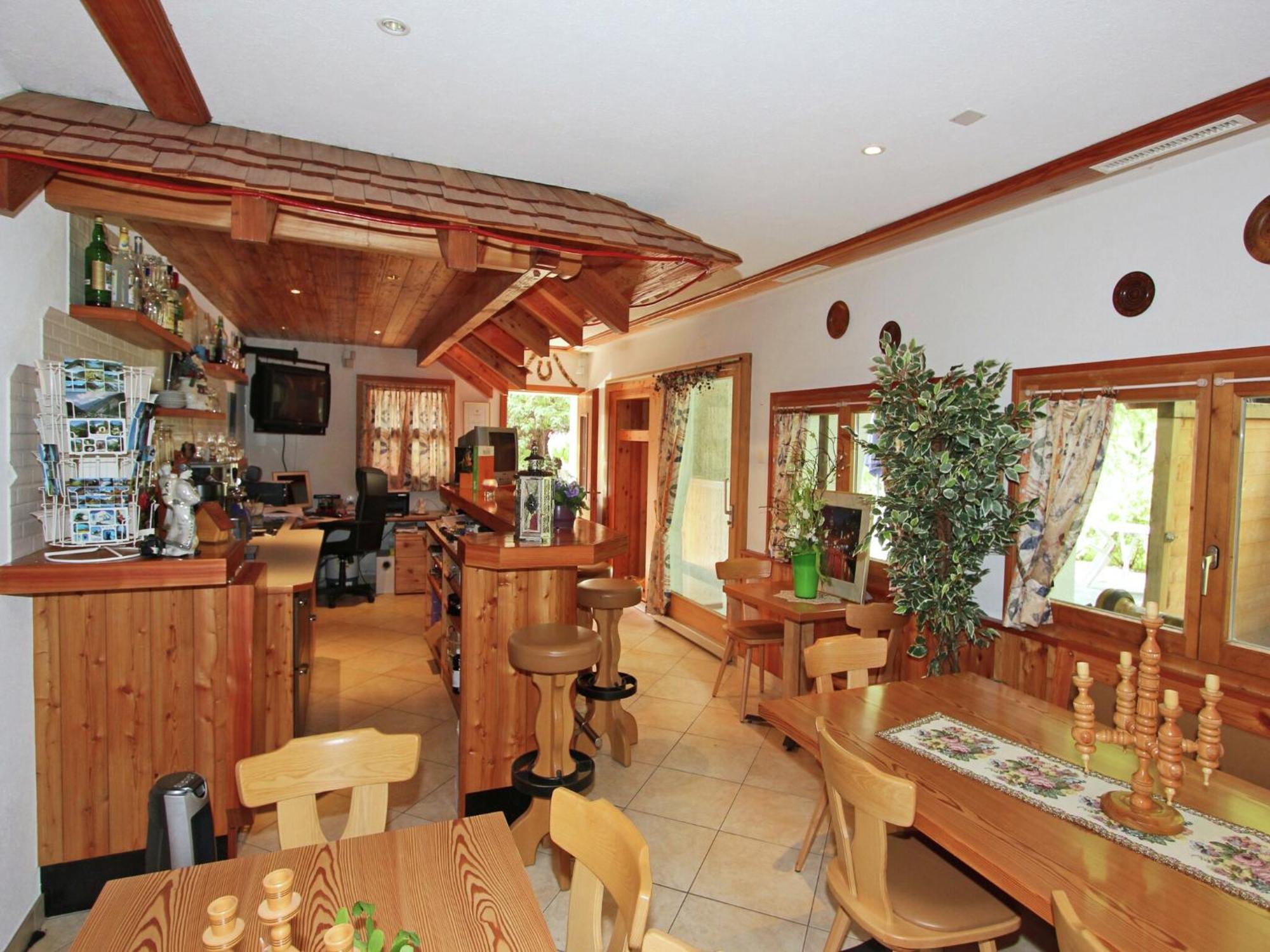 Modern Chalet in Saas-Balen with Garden Buitenkant foto