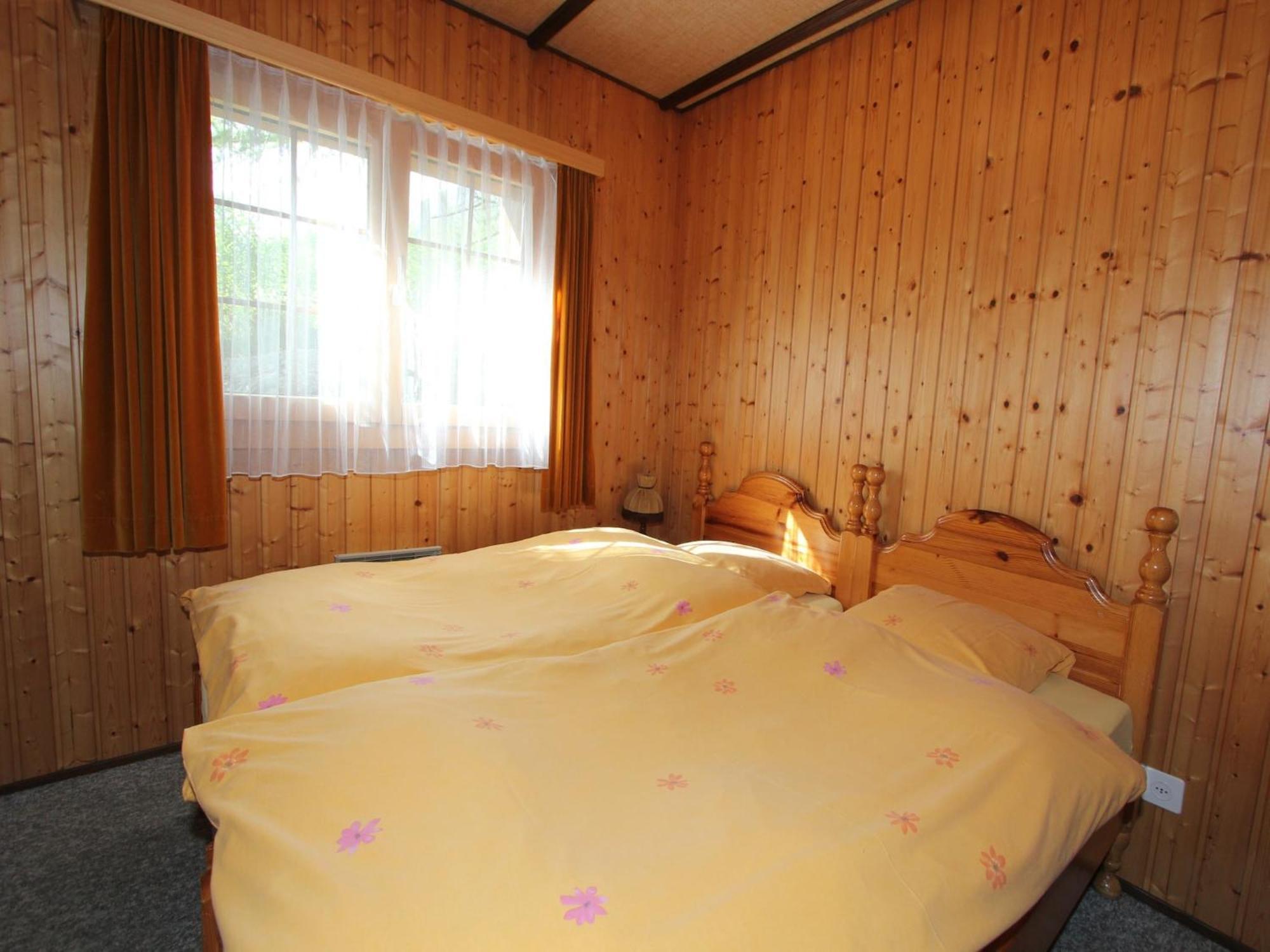 Modern Chalet in Saas-Balen with Garden Buitenkant foto