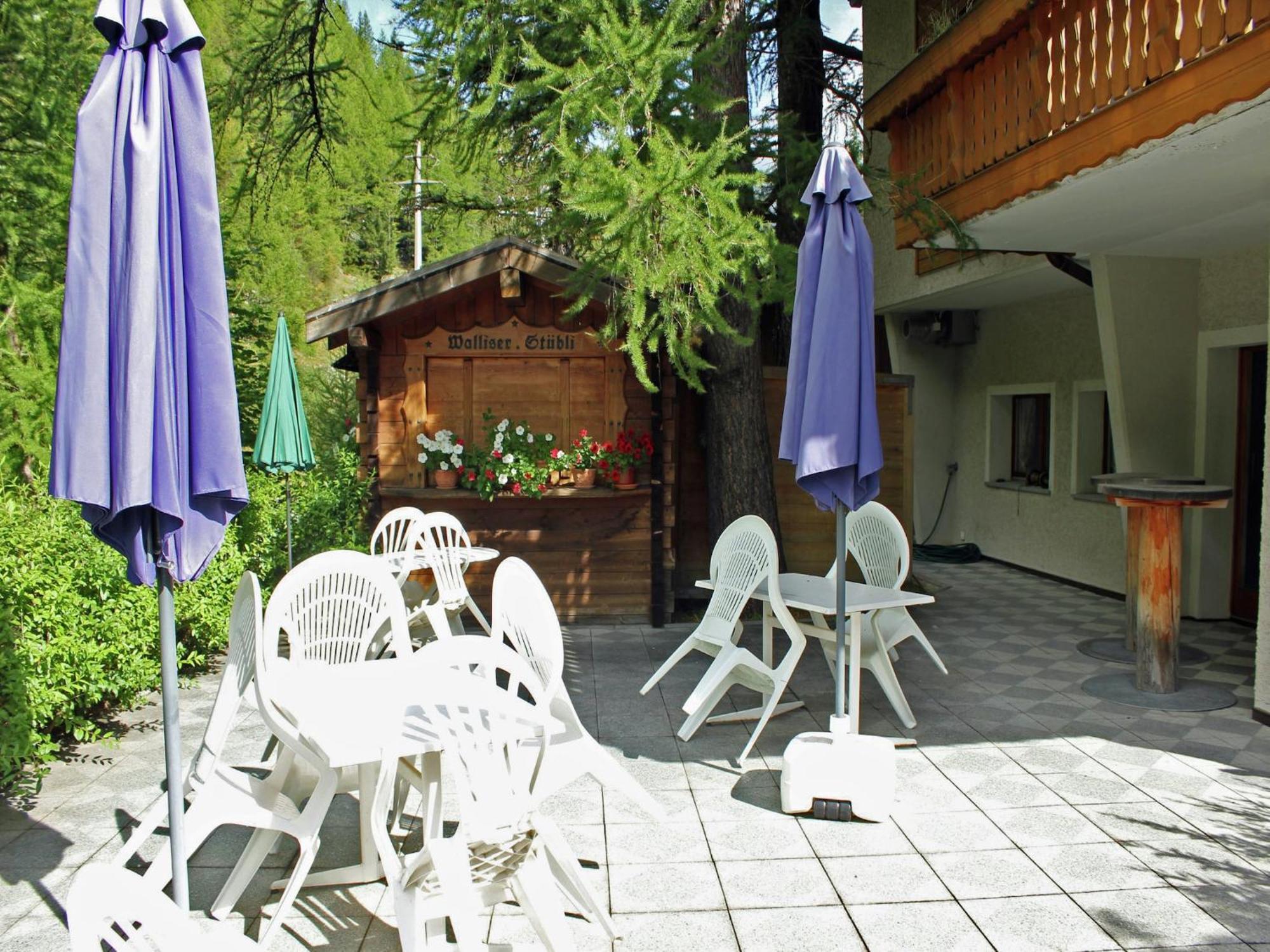 Modern Chalet in Saas-Balen with Garden Buitenkant foto